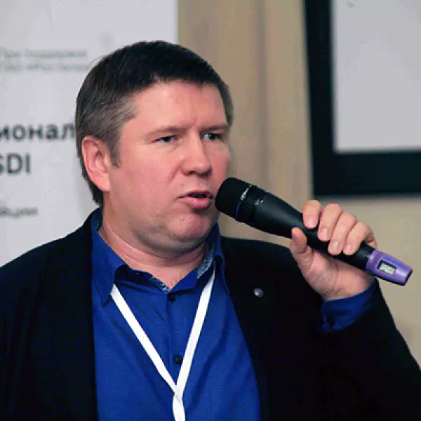 experts-discuss-the-advantages-of-land-based-tv-content-distribution